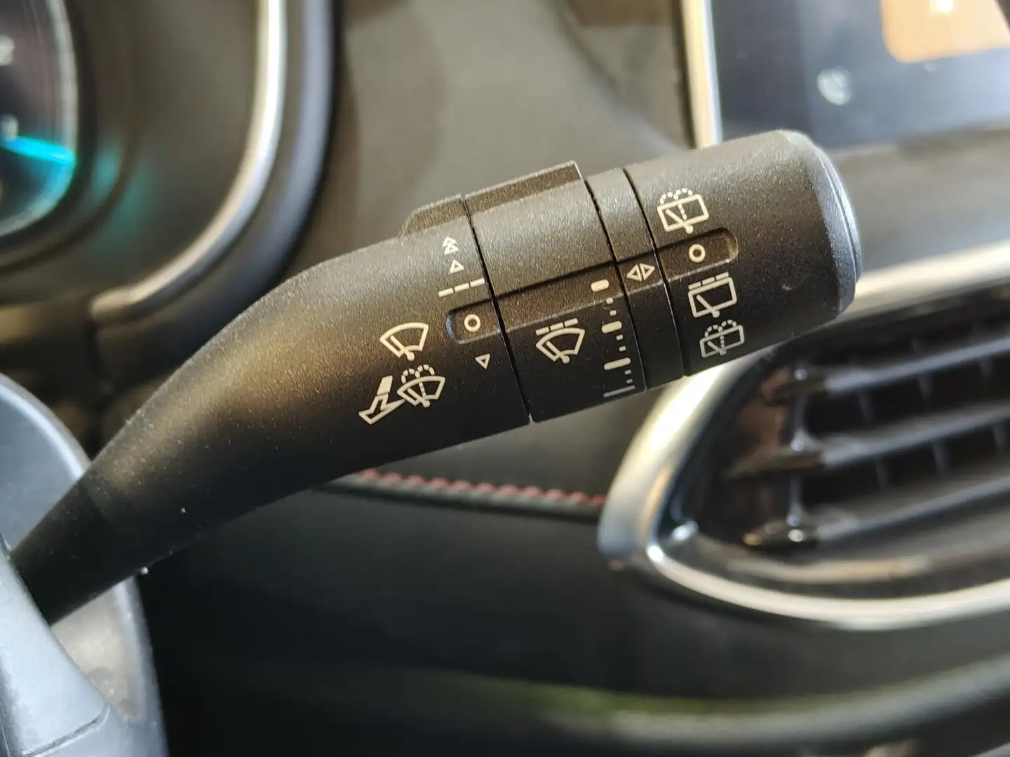 Foto MG HS MG HS 1.5 Turbo GDI Luxury DCT (162 CV)