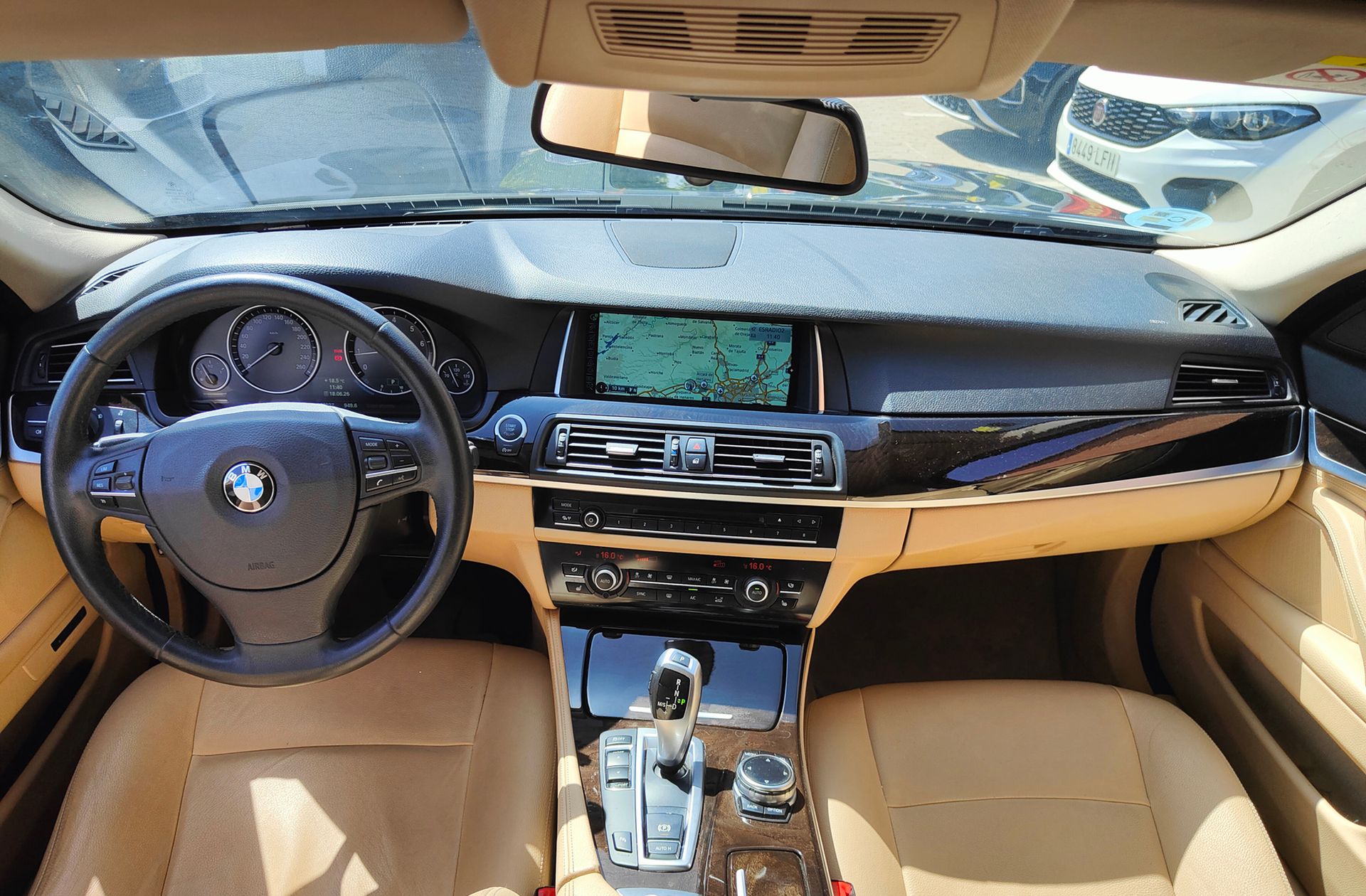 BMW Serie 5 528i - foto 6