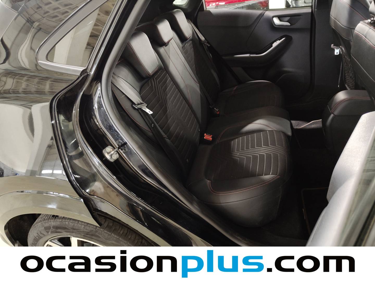 Foto Ford Puma Ford Puma 1.0 EcoBoost MHEV ST-Line X Auto (125 CV)