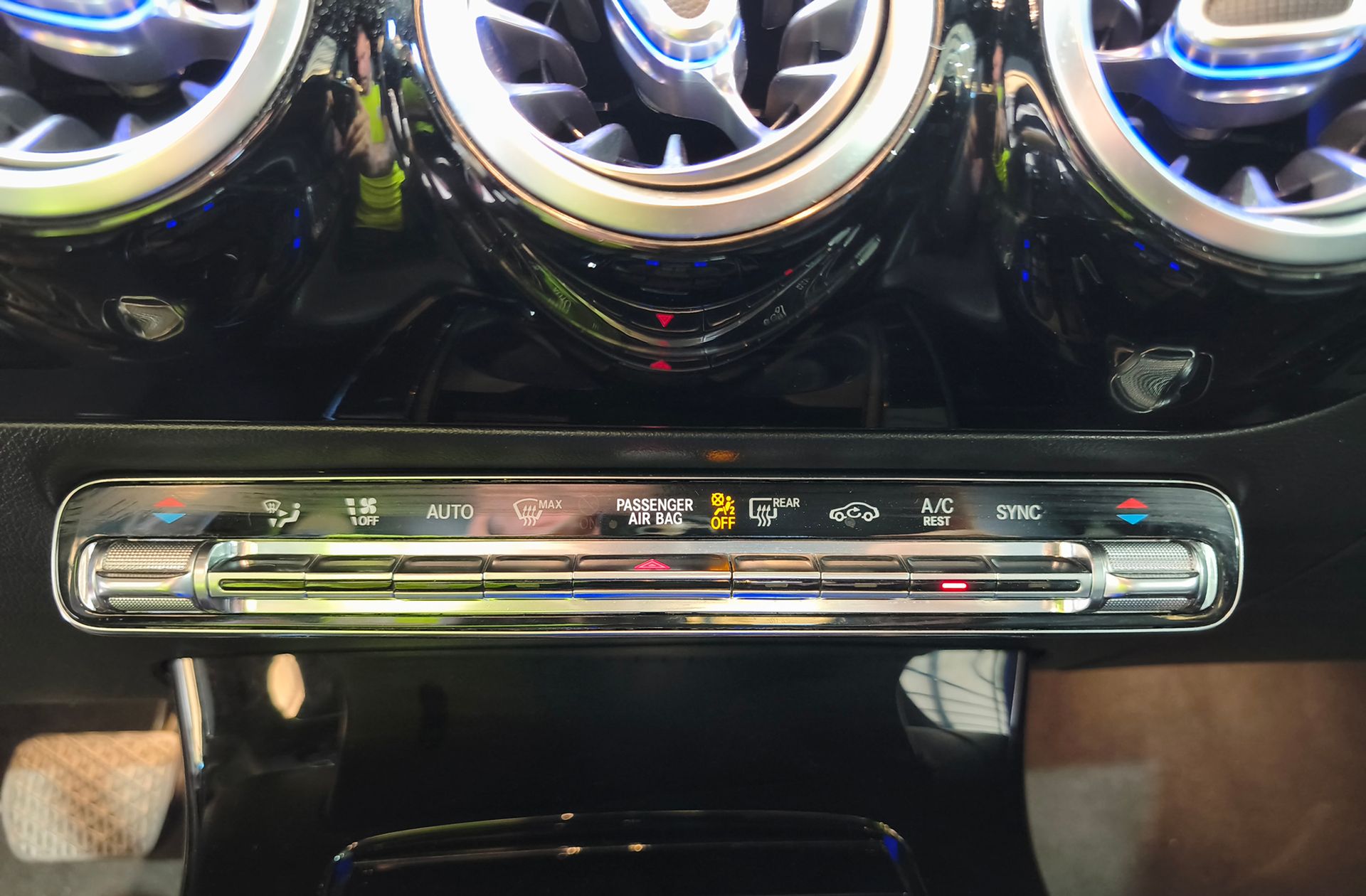 Mercedes-Benz CLA 200 - foto 30