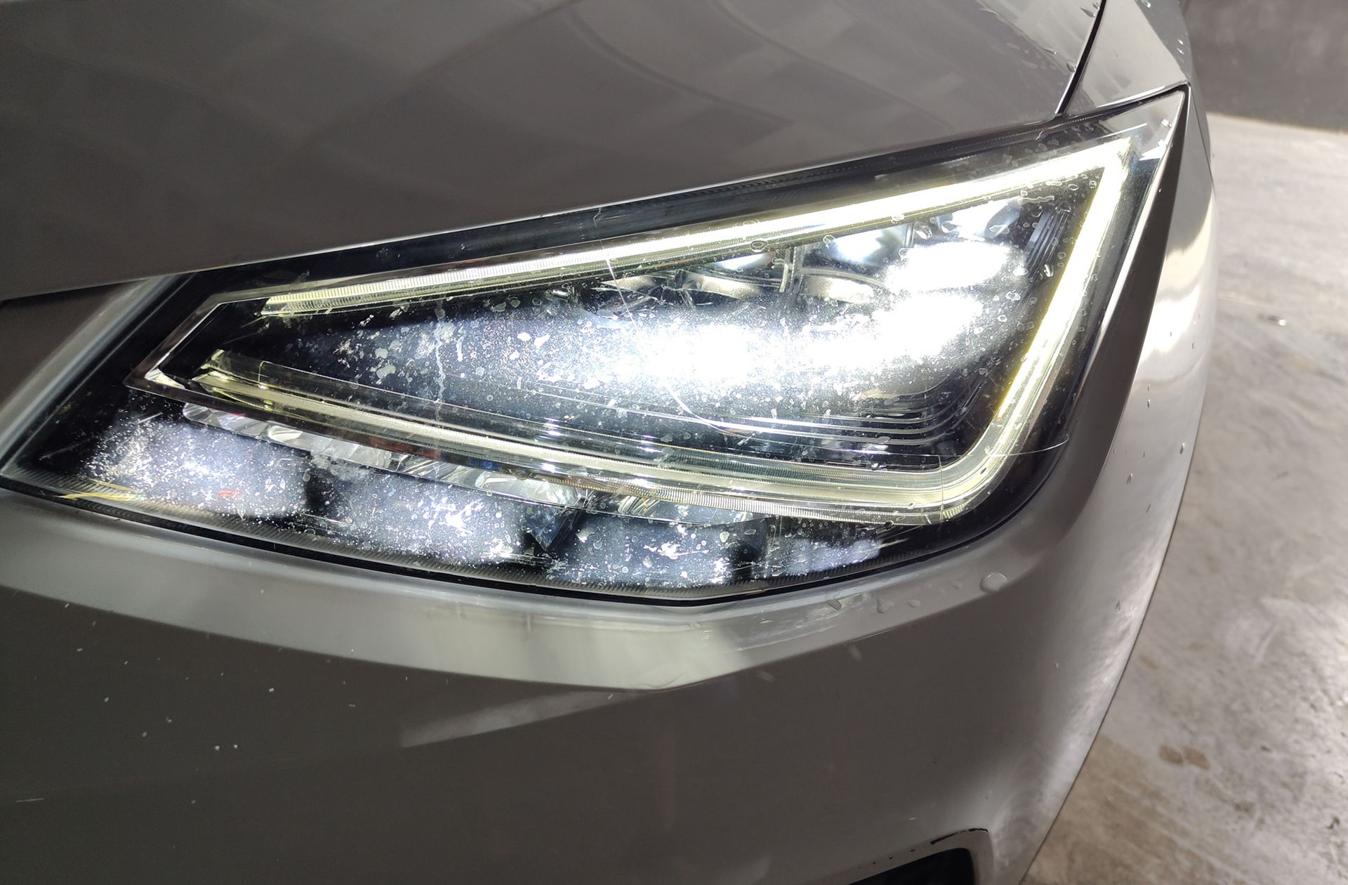 SEAT Arona 1.6 TDI Ecomotive FR - foto 15
