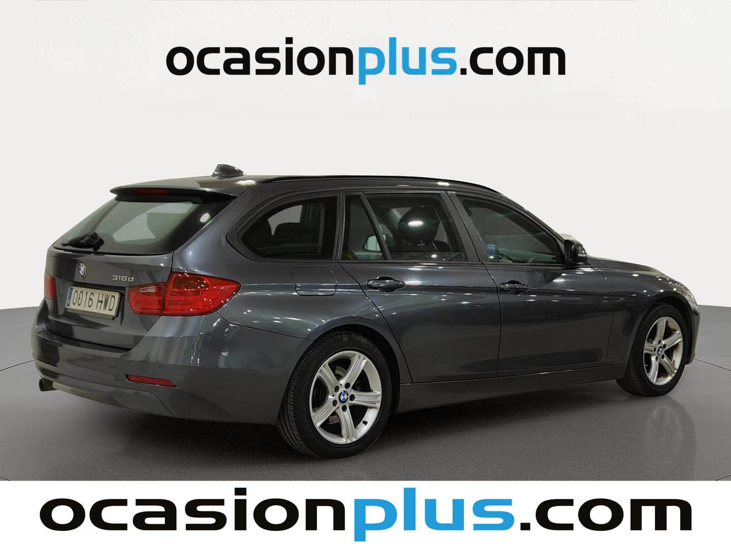Foto trasera BMW Serie 3 BMW Serie 3 318d Touring (143 CV) derecha