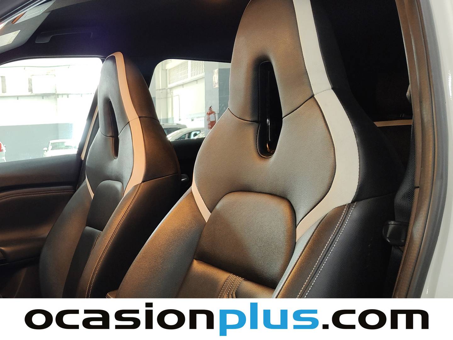 Extras y acabados del Nissan JUKE Nissan Juke 1.6 Hybrid Premiere Edition Auto (143 CV)