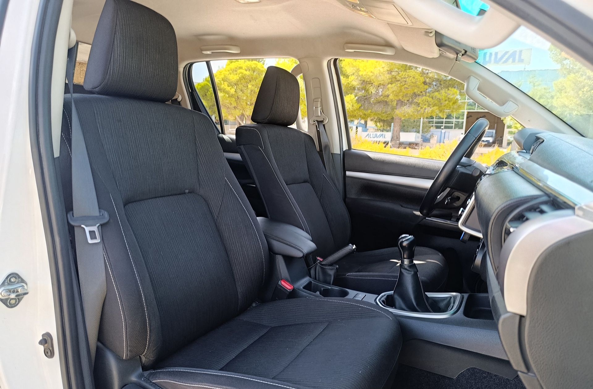 Toyota Hilux 2.4 D-4D Doble Cabina GX - foto 16