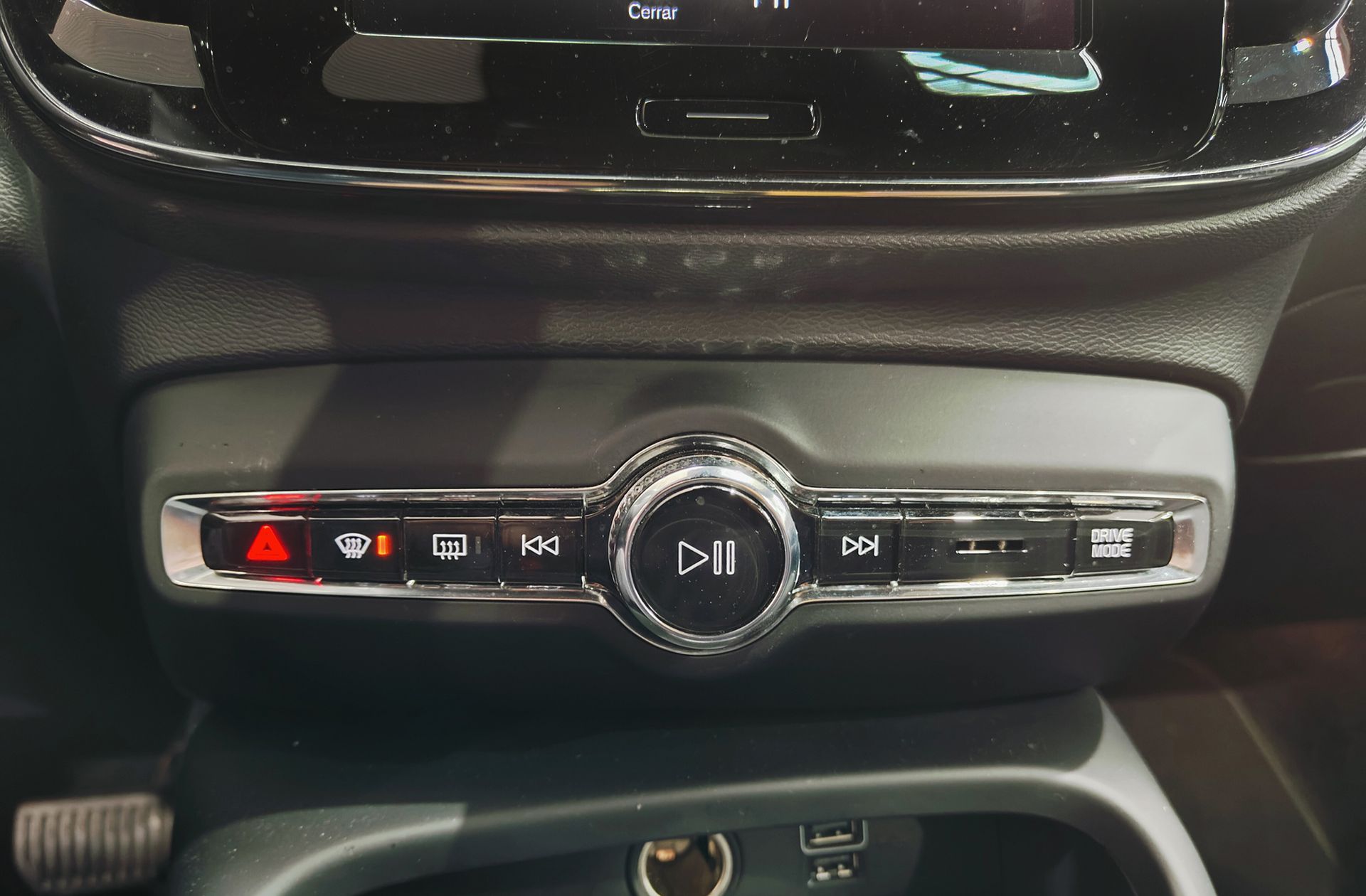 Volvo XC40 T4 Business Plus - foto 33