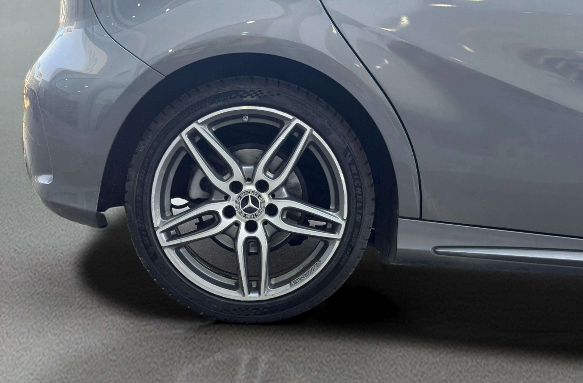 Mercedes-Benz Clase A 200 d Pack AMG - foto 35
