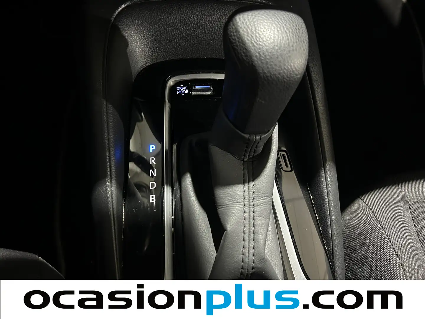 Foto Toyota Corolla Toyota Corolla 125H Business E-CVT (122 CV)