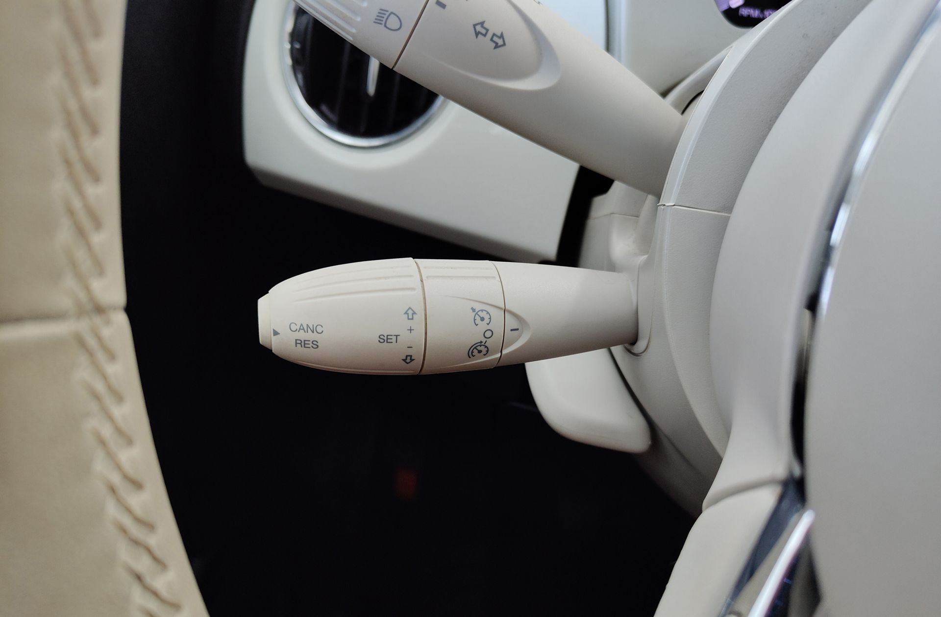 Fiat 500 1.0 Hybrid Dolcevita - foto 24