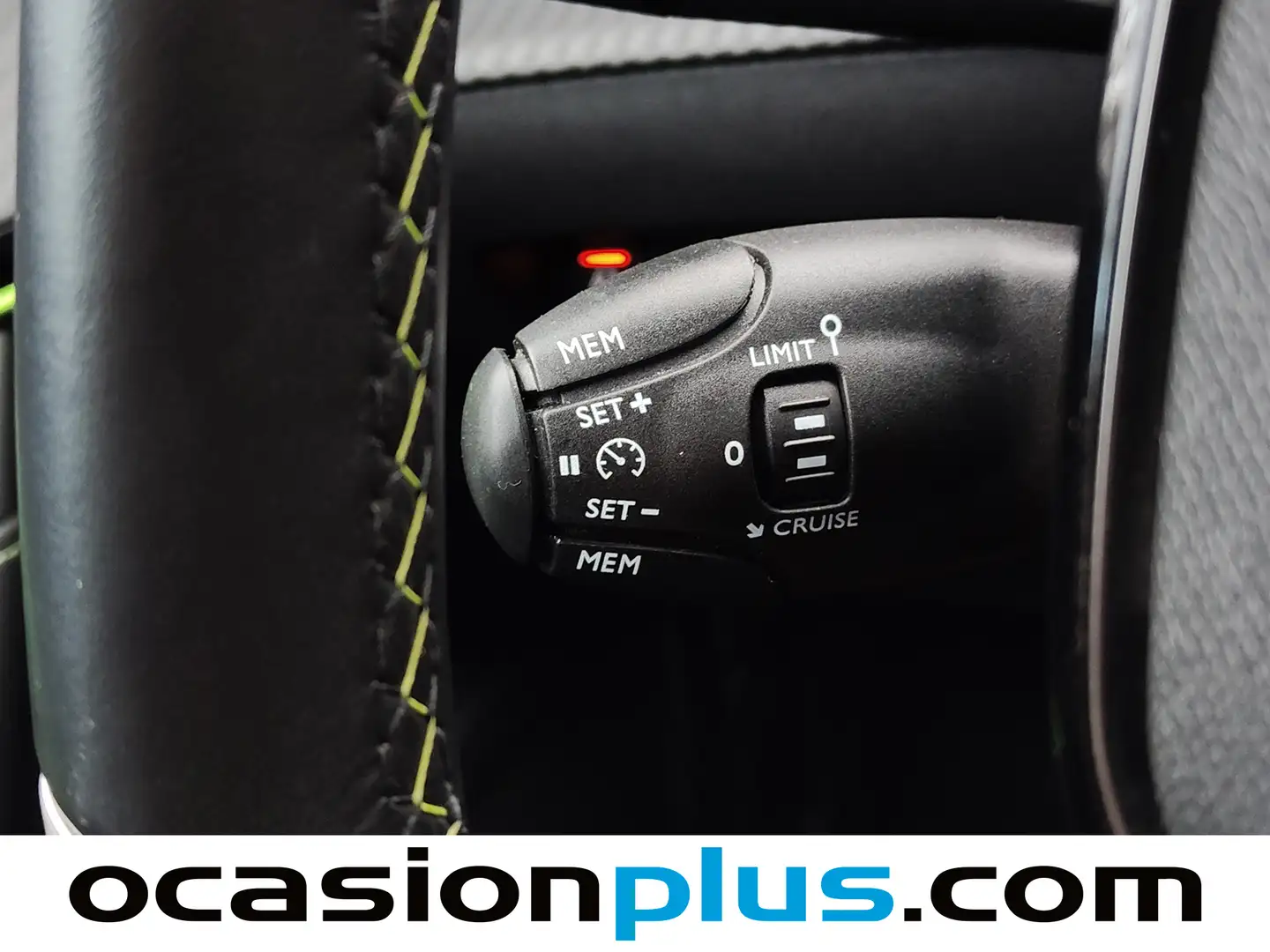 Foto Peugeot 2008 Peugeot 2008 PureTech 130 S&S GT (130 CV)