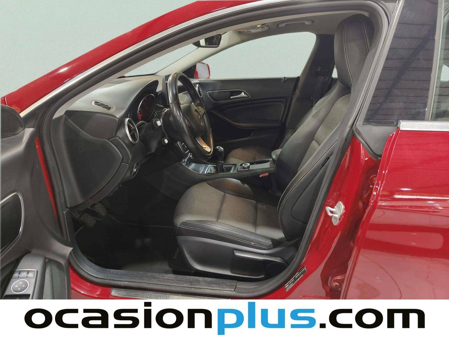 Foto asientos delanteros Mercedes CLA Mercedes CLA 200 (156 CV)
