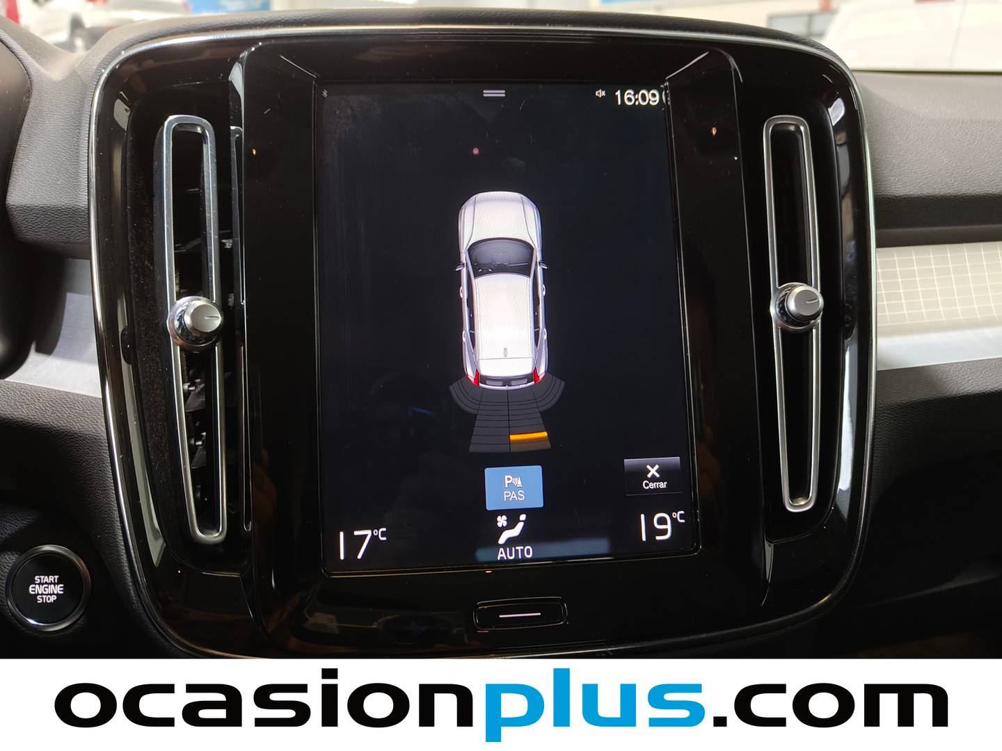 Extras del Volvo XC40 Volvo XC40 B4 G Momentum Pro AWD Auto (197 CV)