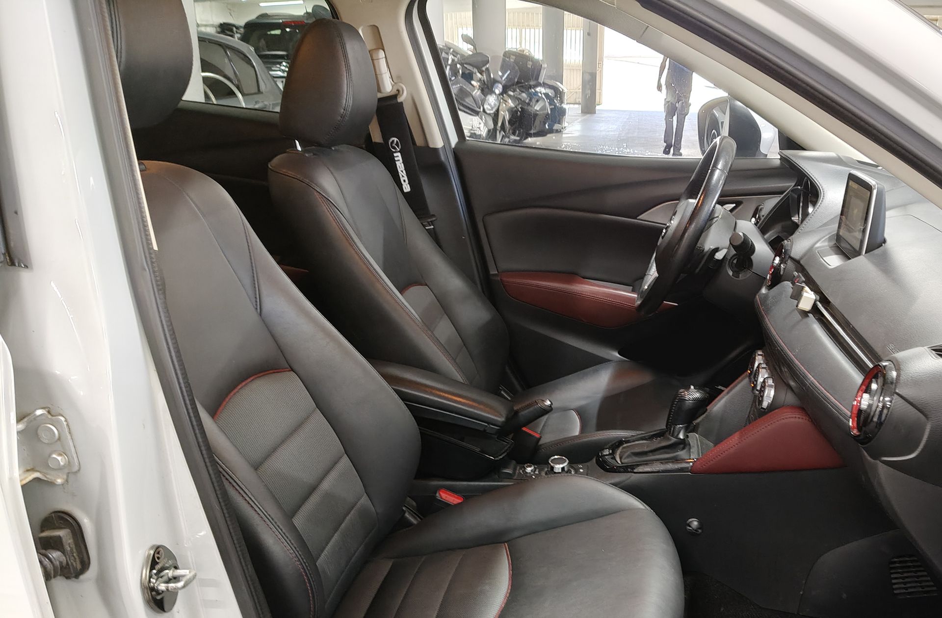 Mazda CX-3 2.0 Skyactiv GE i-Eloop Luxury 4WD - foto 16