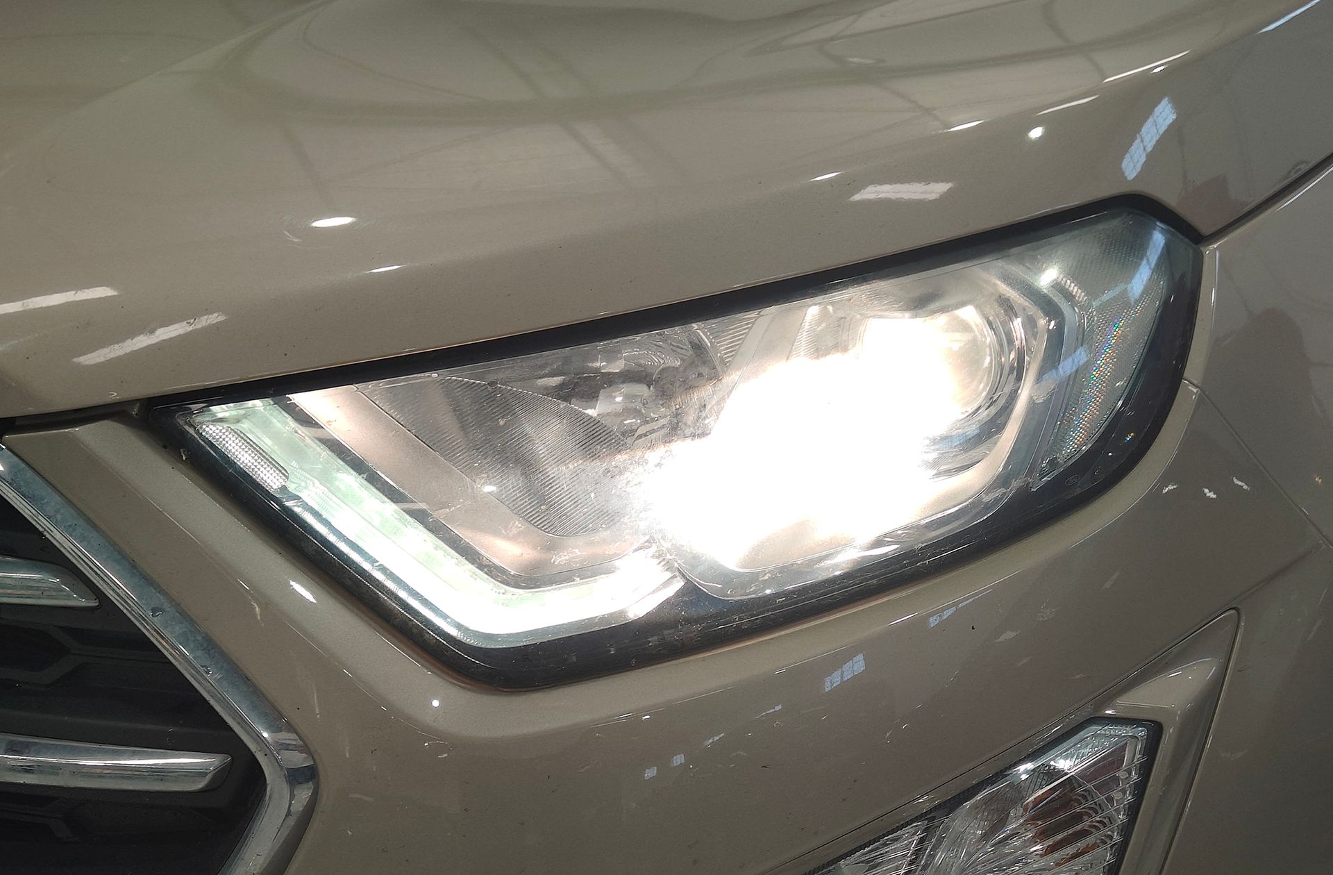 Ford EcoSport 1.0T EcoBoost Titanium - foto 13