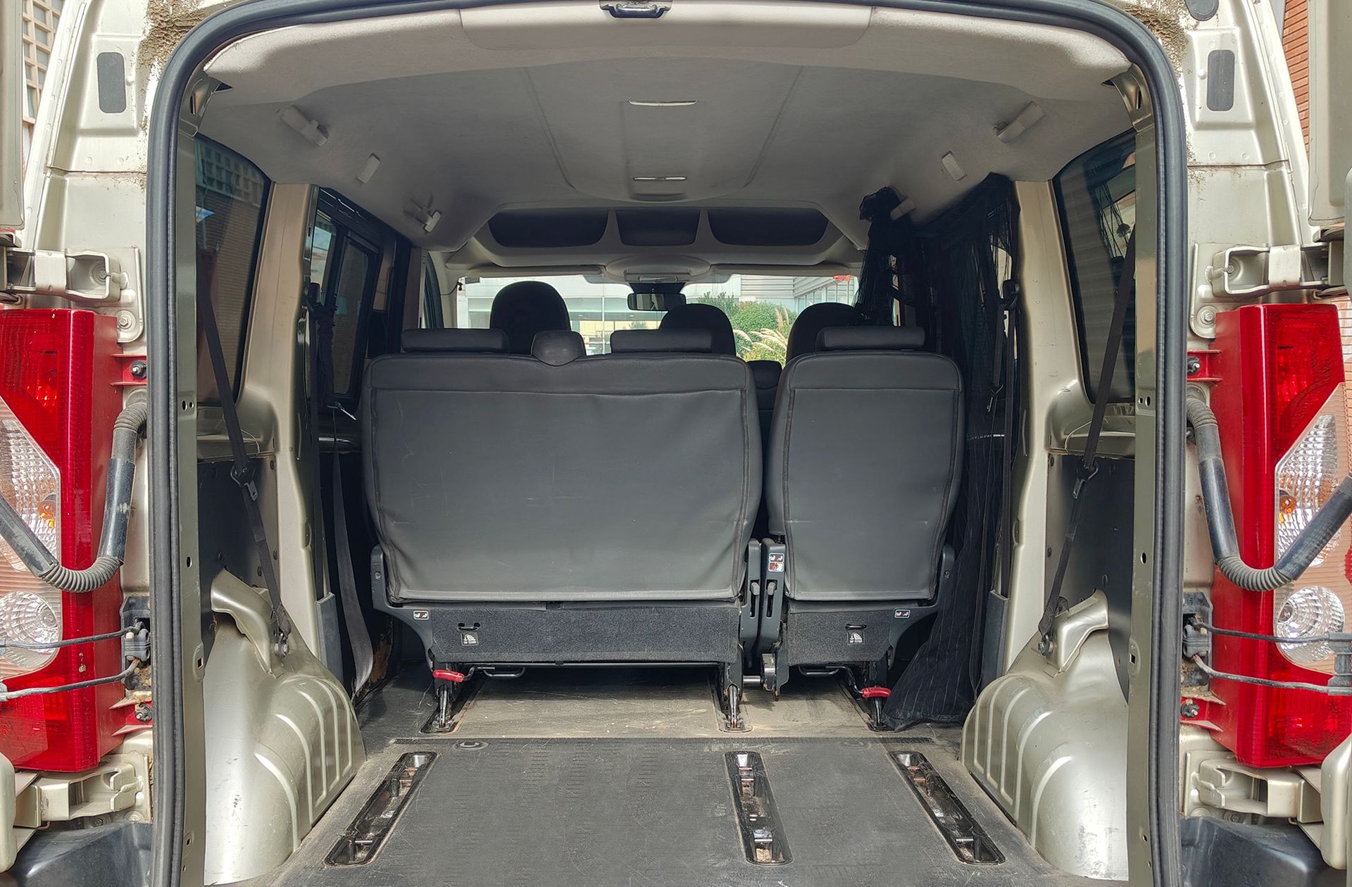 Peugeot Expert Combi 1.6 HDi L1 6 plazas - foto 12