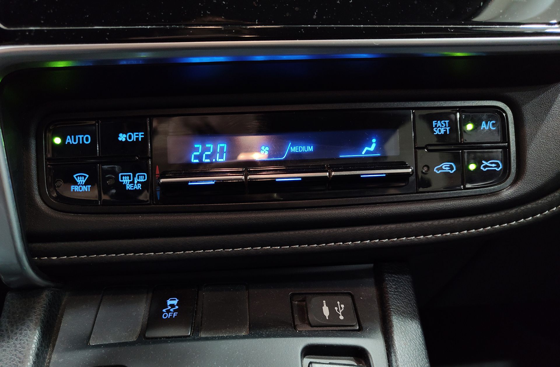 Toyota Auris 140H Touring Sports Active - foto 28