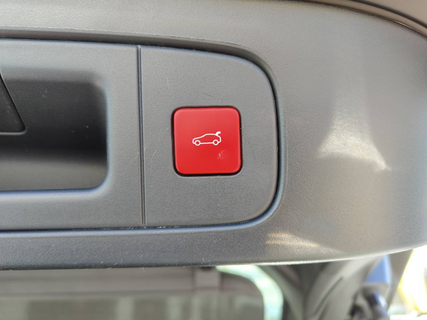 Foto Citroën C5 X Citroen C5 X Hybrid 225 Shine Pack e-EAT8  (225 CV)