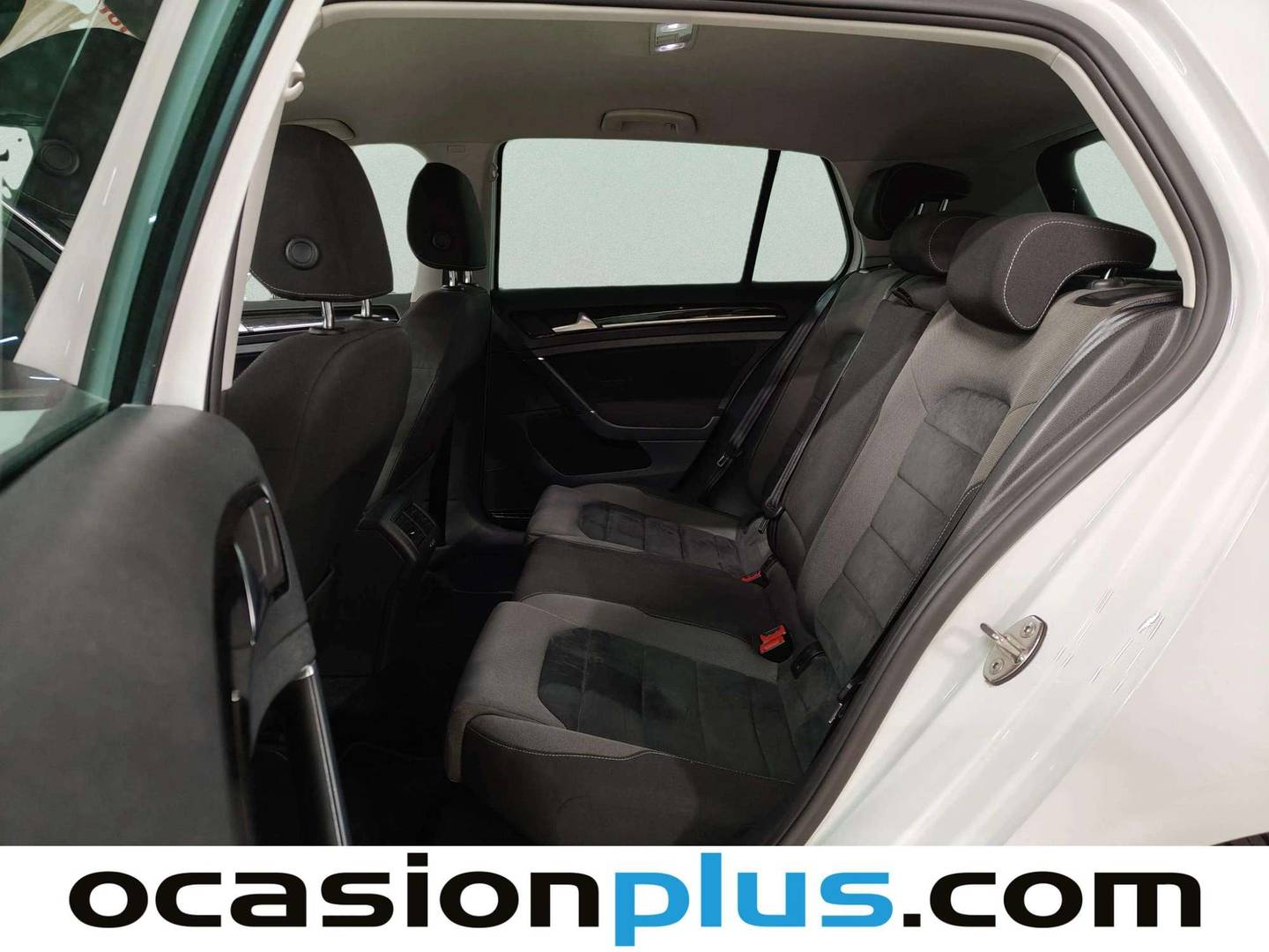 Foto asientos traseros Volkswagen Golf Volkswagen Golf 1.5 TSI Evo Sport (150 CV) Pack R-Line