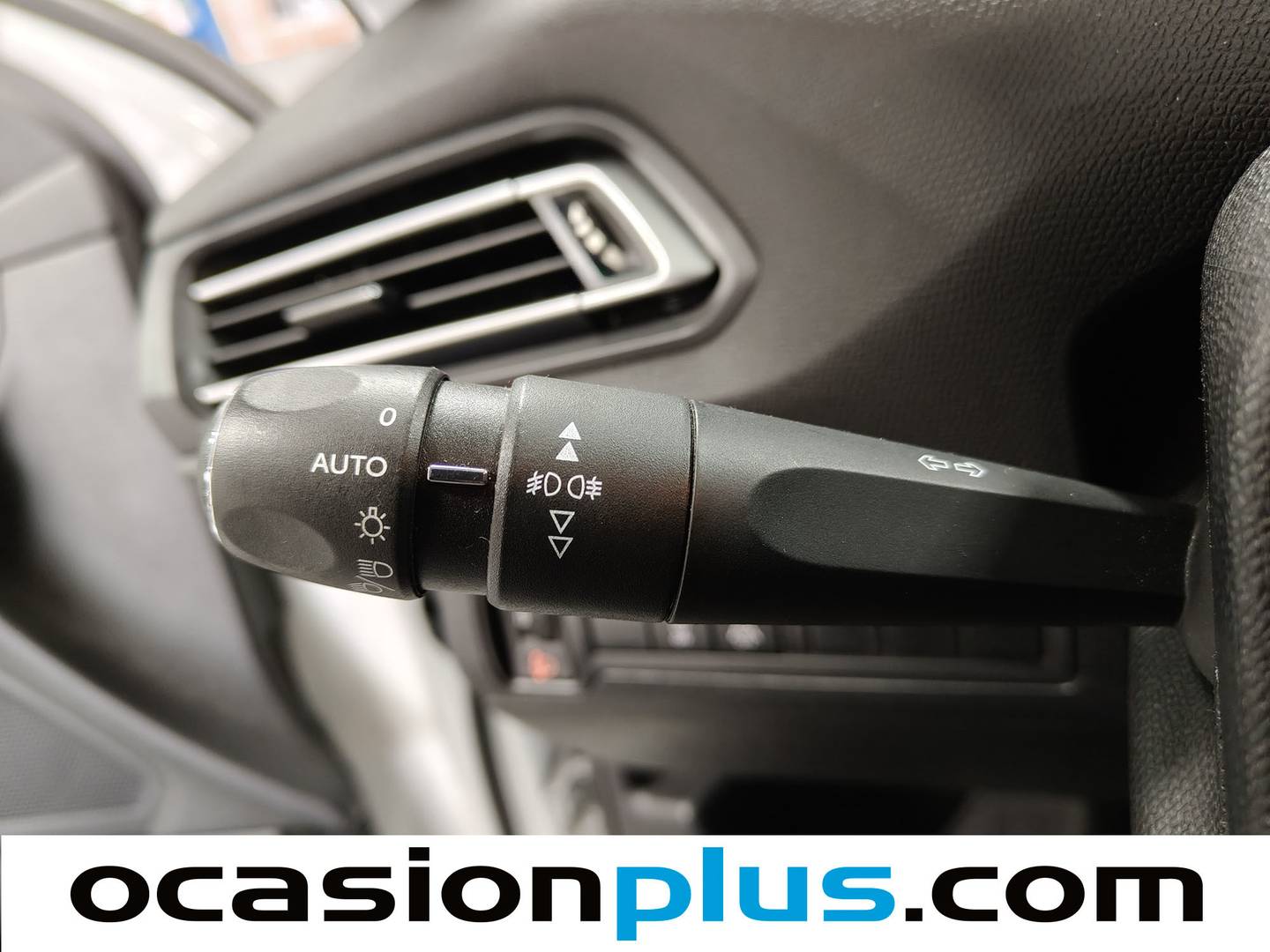 Foto Peugeot 308 Peugeot 308 BlueHDi 100 S&S Style (100 CV)