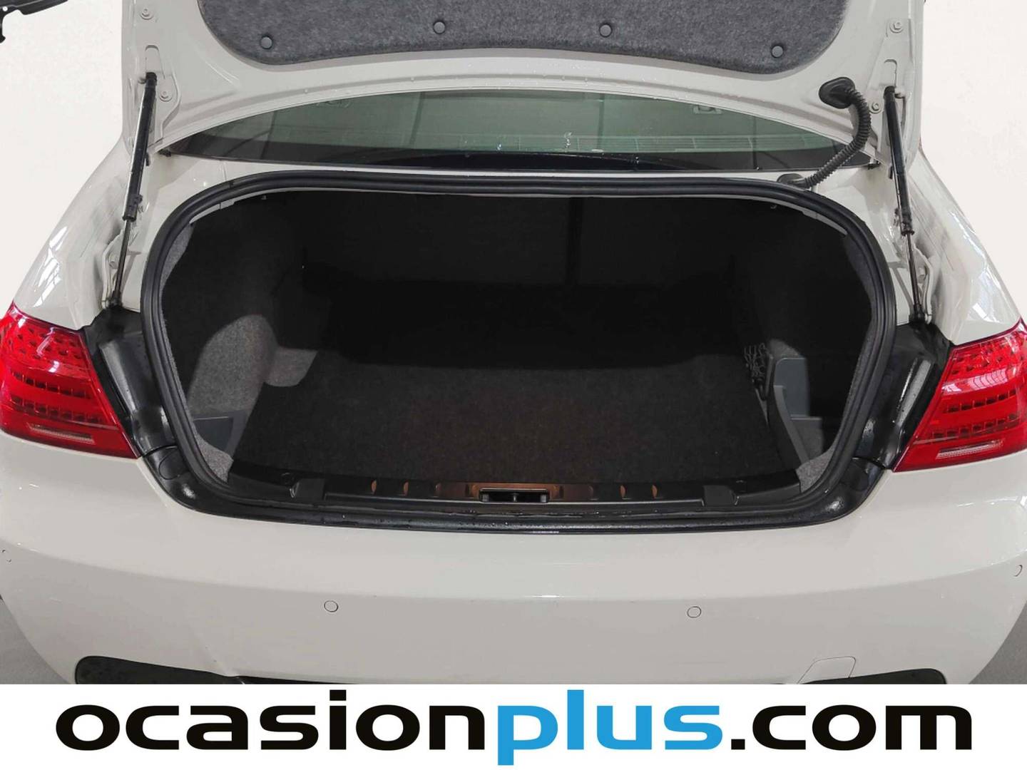 Fotos maletero BMW Serie 3 BMW Serie 3 320d Coupe (184 CV) Pack M