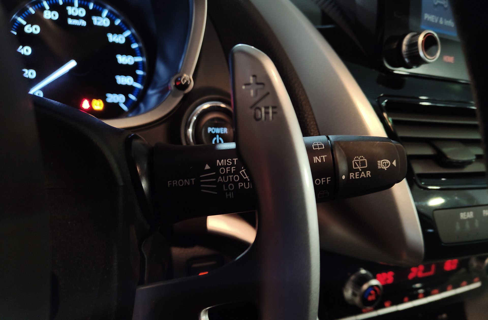 Mitsubishi Eclipse Cross 2.4 PHEV Kaiteki 4WD - foto 27