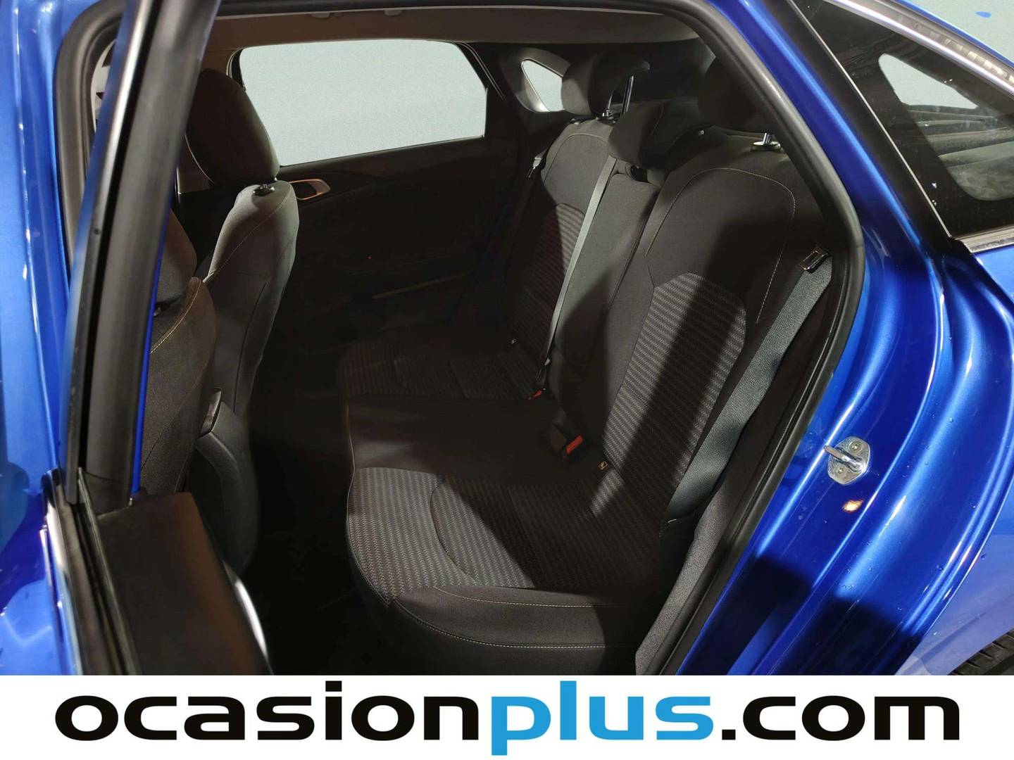 Foto asientos traseros KIA Ceed KIA Ceed 1.6 MHEV iMT Drive (136 CV)