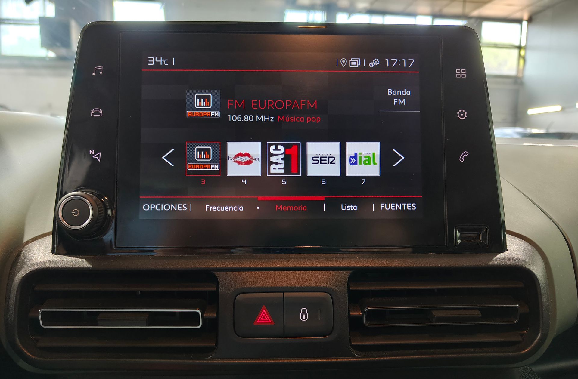 Citroën Berlingo PureTech 110 Talla M Shine - foto 32