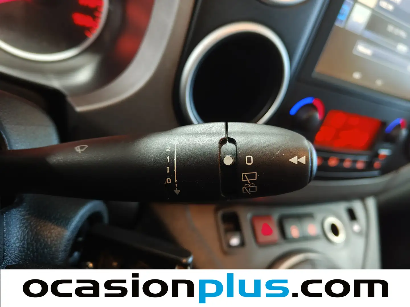 Foto Peugeot Partner Peugeot Partner Tepee BlueHDI 120 Style (120 CV)