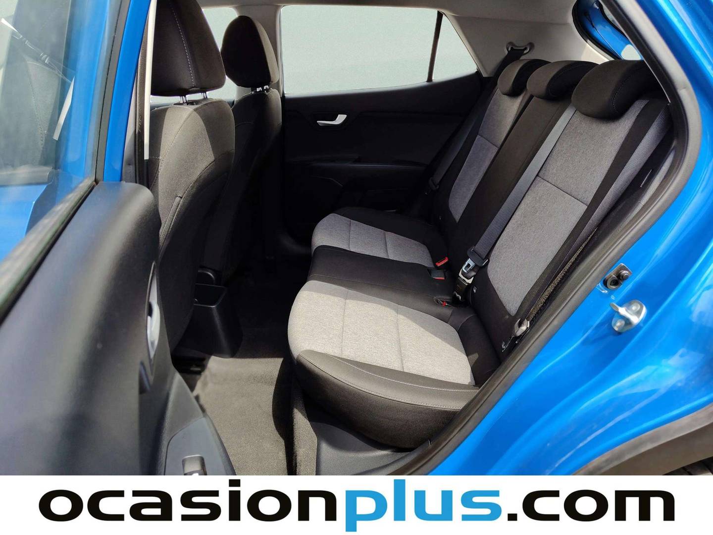 Foto asientos traseros KIA Stonic KIA Stonic 1.0 T-GDi MHEV MT Concept (100 CV)