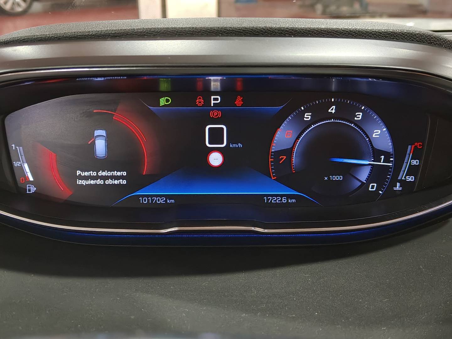 Foto Peugeot 3008 Peugeot 3008 PureTech 130 S&S Allure EAT8 (130 CV)