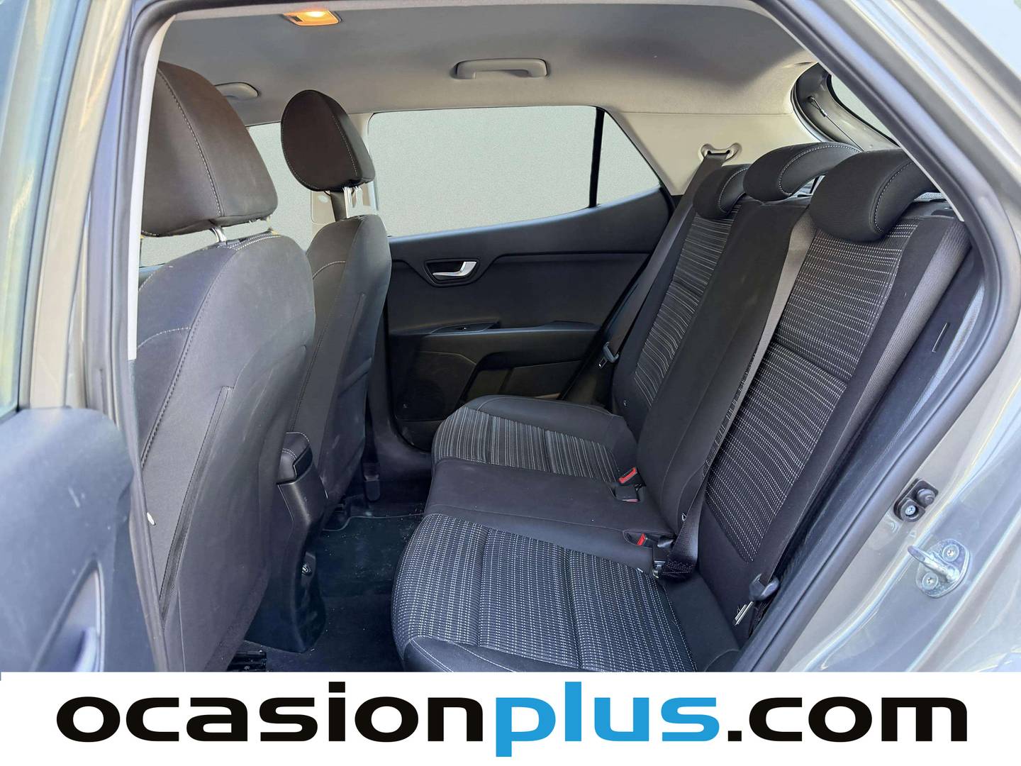 Foto asientos traseros KIA Stonic KIA Stonic 1.0 T-GDi MHEV Drive iMT (120 CV)
