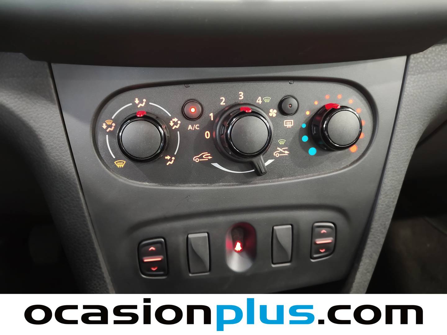 Equipamiento del Dacia Logan Dacia Logan 1.2 Ambiance (75 CV)