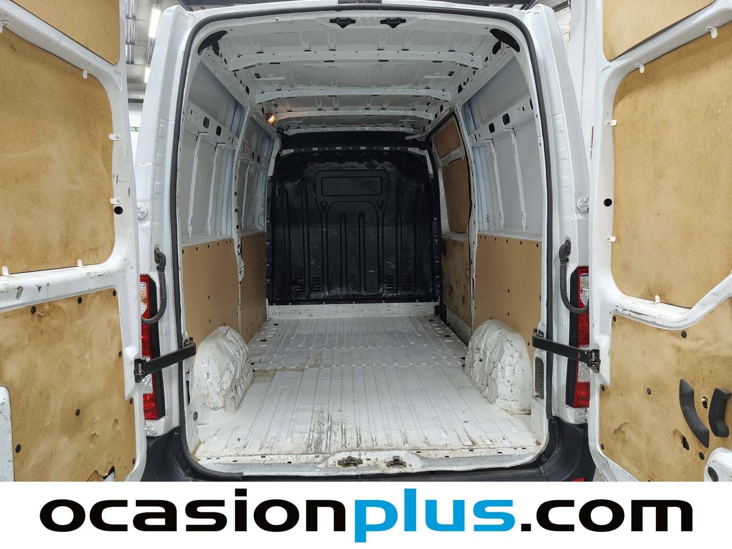 Foto asientos traseros Renault Master Renault Master Furgon L2H2 3300 Blue dCi (135 CV)