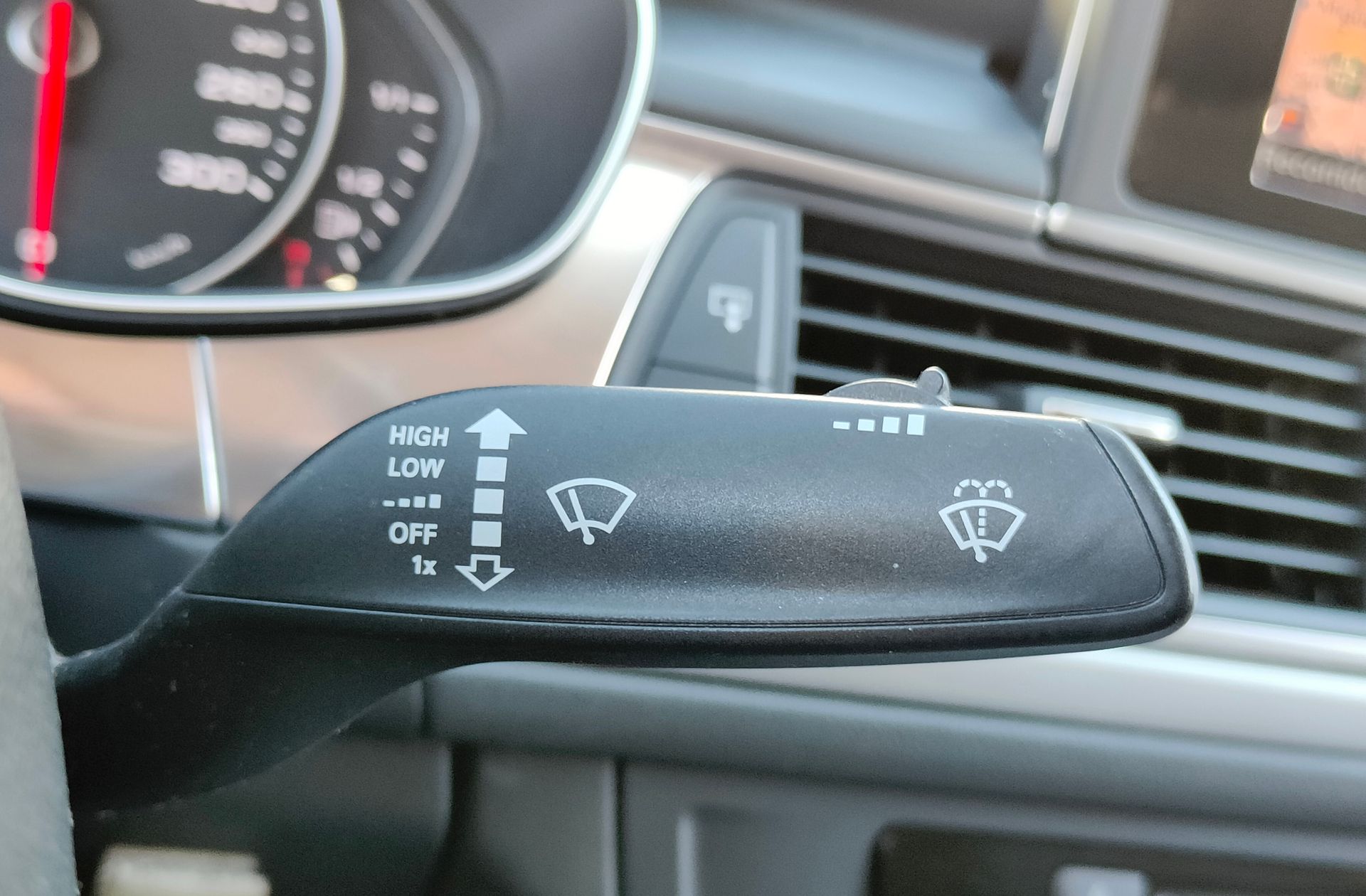 Audi A6 2.0 TDI Multitronic - foto 26