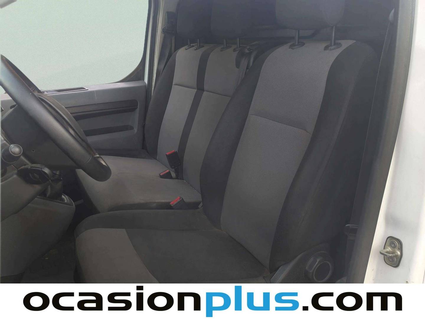 Foto asientos delanteros Peugeot Expert Peugeot Expert Furgon BlueHDi 95 Pro Standard (95 CV)