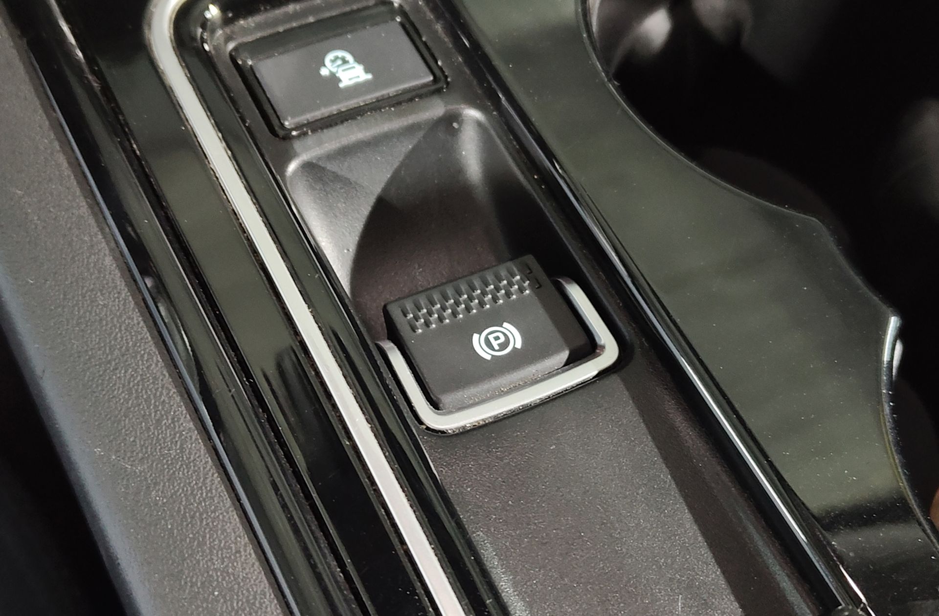 Jaguar XE 2.0 Diesel Pure RWD - foto 33