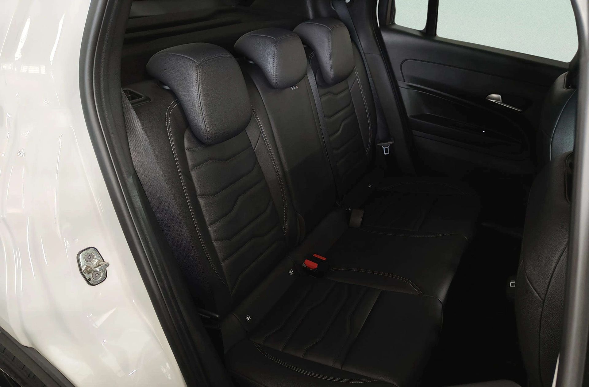Jeep Avenger 1.2 G Summit - foto 24