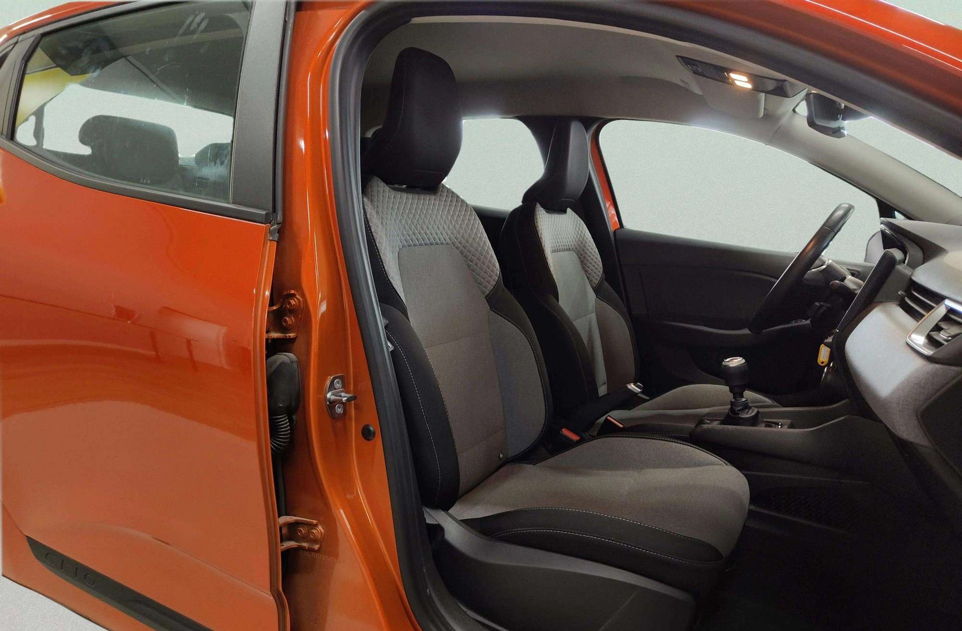 Renault Clio Evolution TCe - foto 19