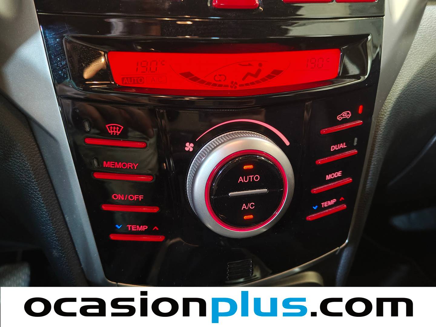 Accesorios del SsangYong Tivoli SsangYong Tivoli D16T Premium 4x4 (115 CV)