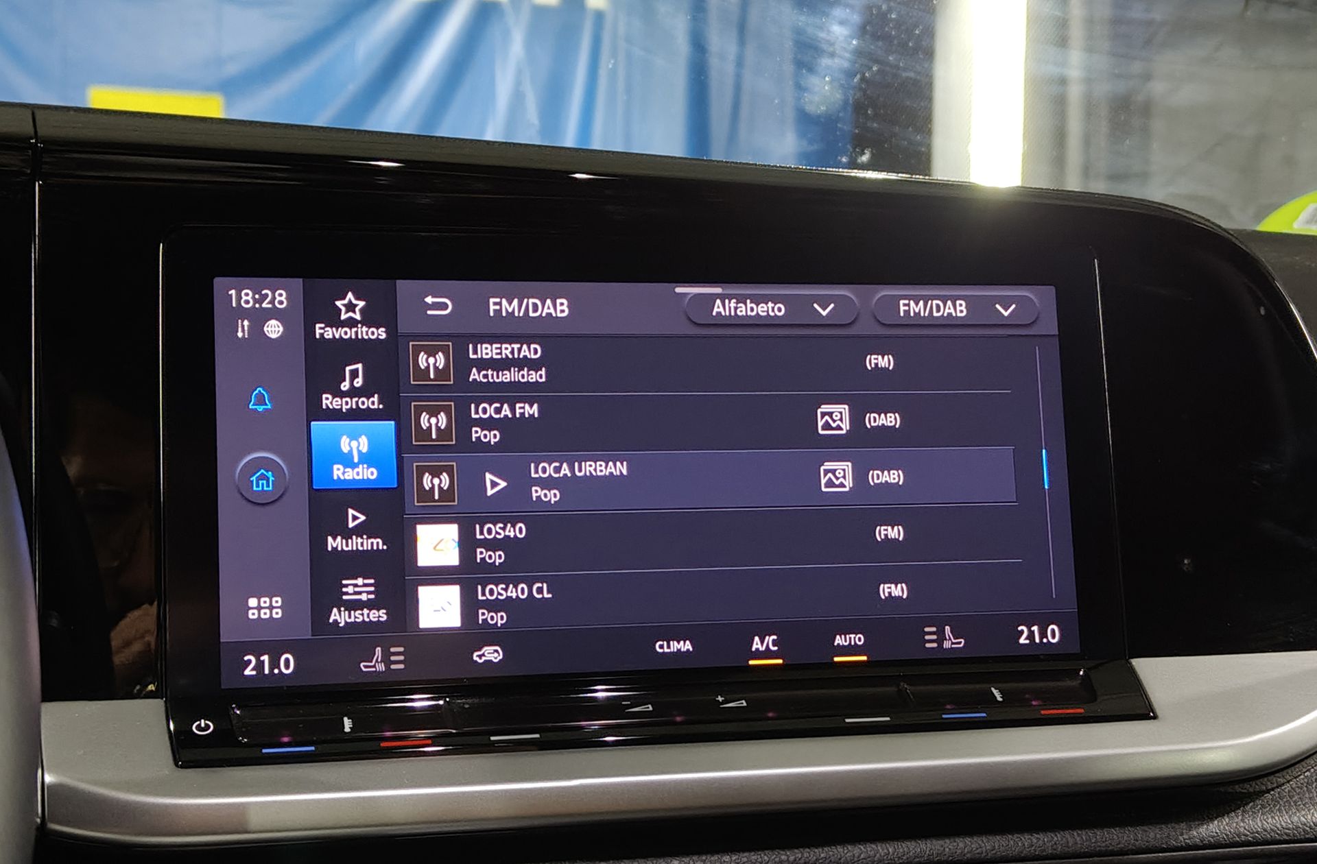 Ford Grand Tourneo Connect 2.0 EcoBlue Titanium 7 plazas - foto 39