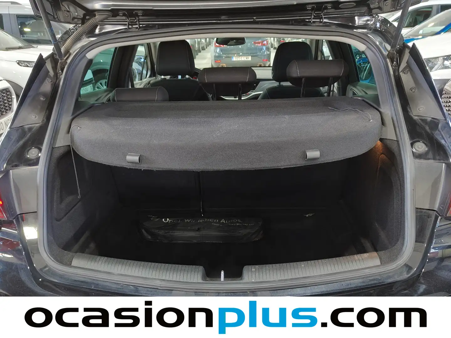 Foto Opel Astra Opel Astra 1.6 CDTi S&S 120 Aniversario (110 CV)