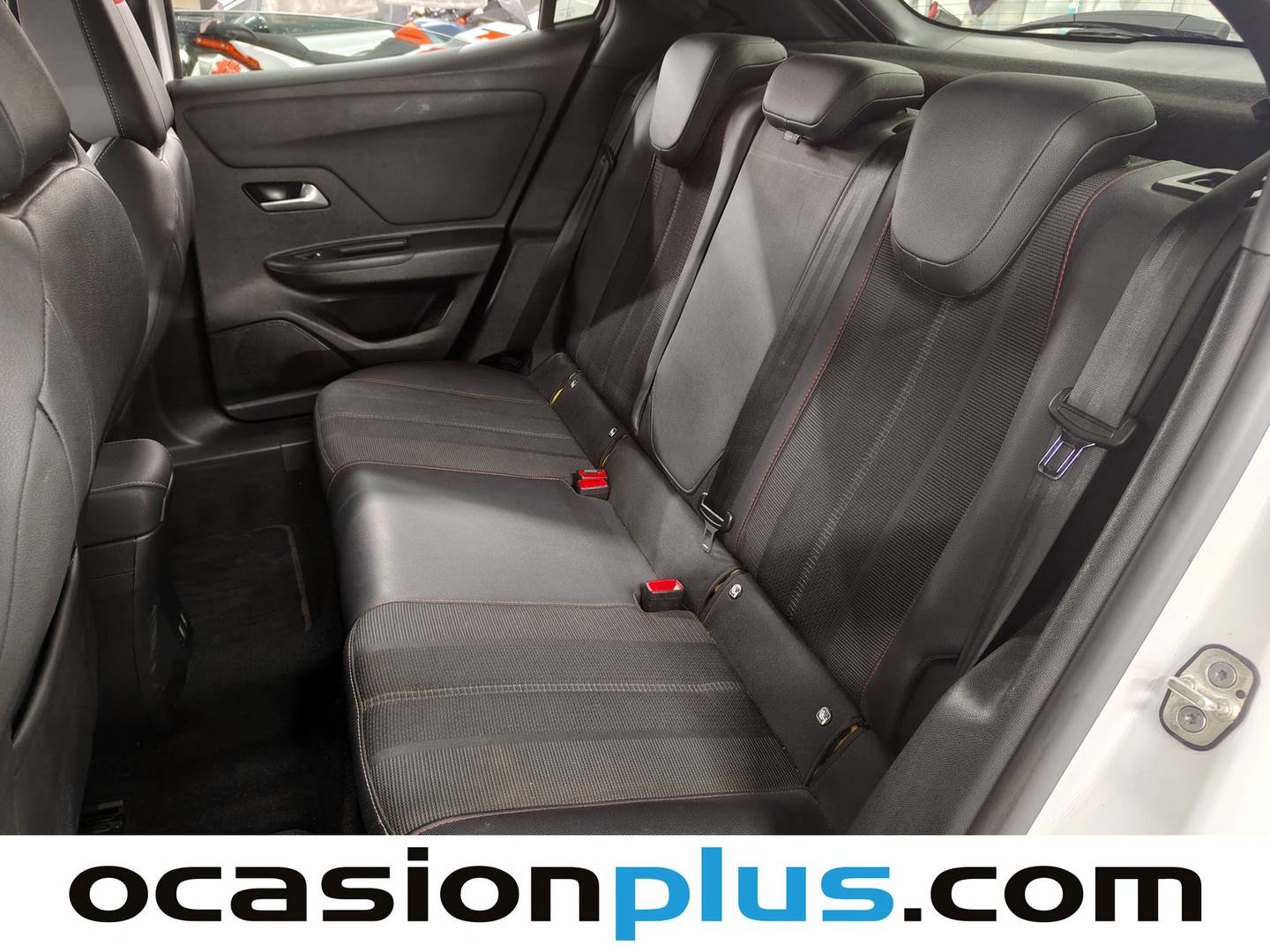 Foto asientos traseros Opel Mokka Opel Mokka 1.2 Turbo GS Line Auto (130 CV)