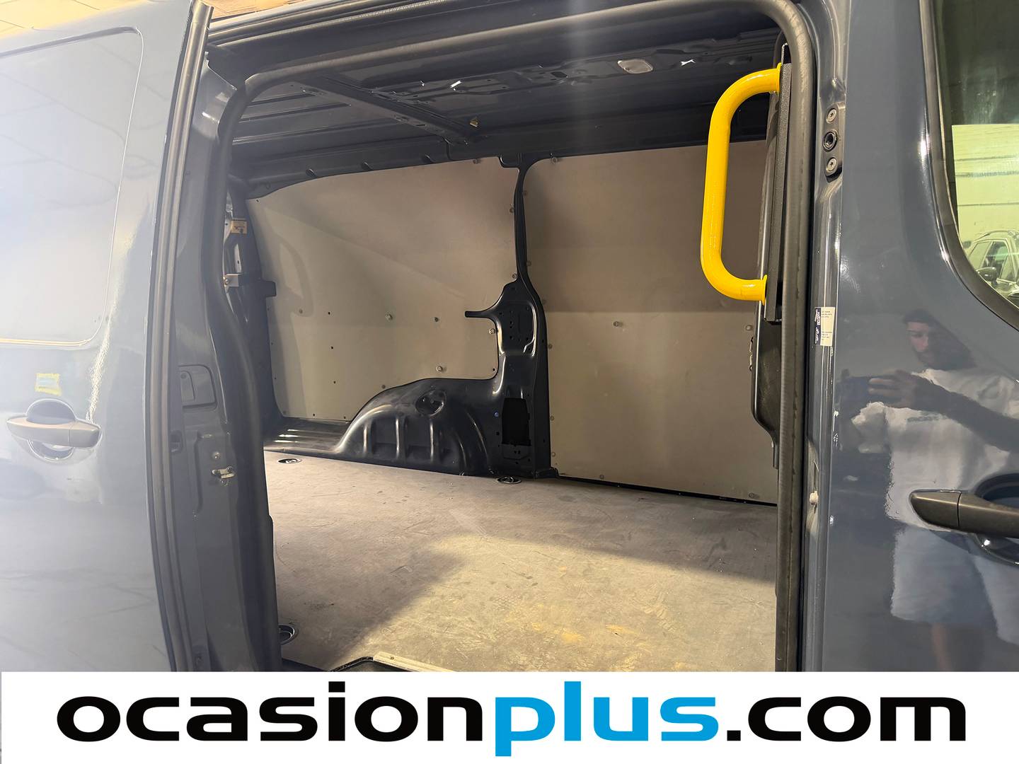 Fotos maletero Opel Vivaro Opel Vivaro Furgon 1.5 Diésel L Incrementada Select (102 CV)