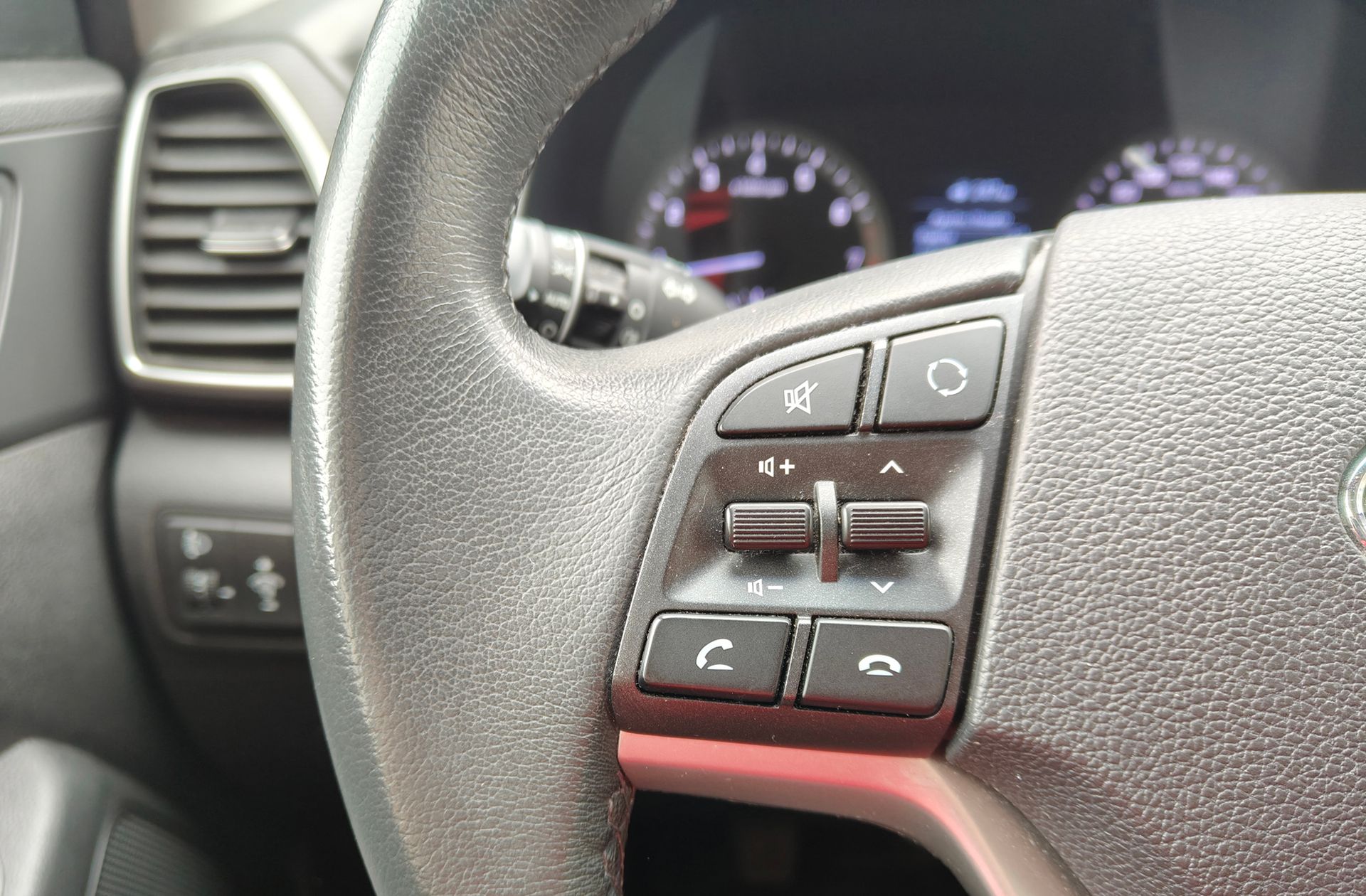 Hyundai Tucson 1.6 GDI BE Essence 4x2 - foto 21