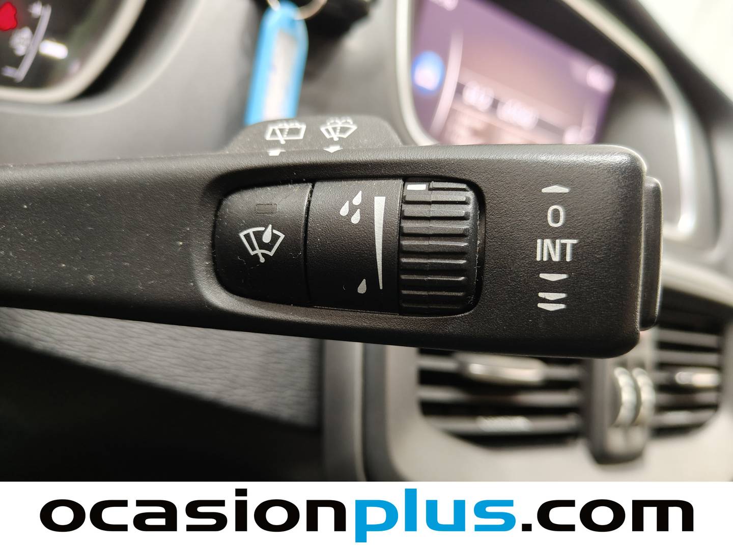 Foto Volvo V40 Cross Country Volvo V40 Cross Country D2 Momentum (120 CV)