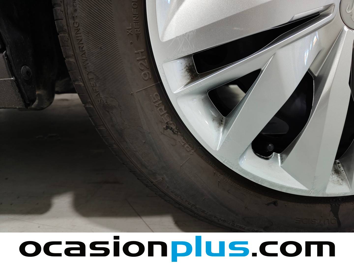Peugeot 208 Peugeot 208 PureTech 75 S&S Active (75 CV) gasolina