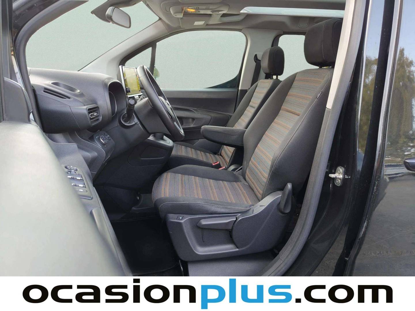 Foto asientos delanteros Opel Combo Life Opel Combo Life 1.2 Turbo S&S Innovation L (110 CV)