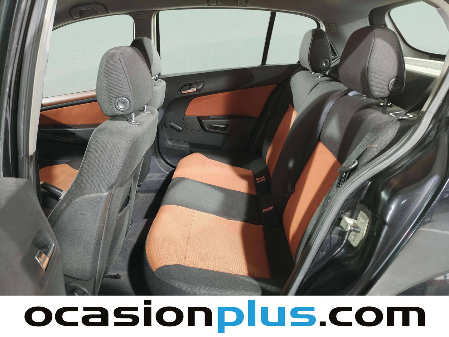 Foto asientos traseros Opel Astra Opel Astra 1.6 Enjoy (105 CV)
