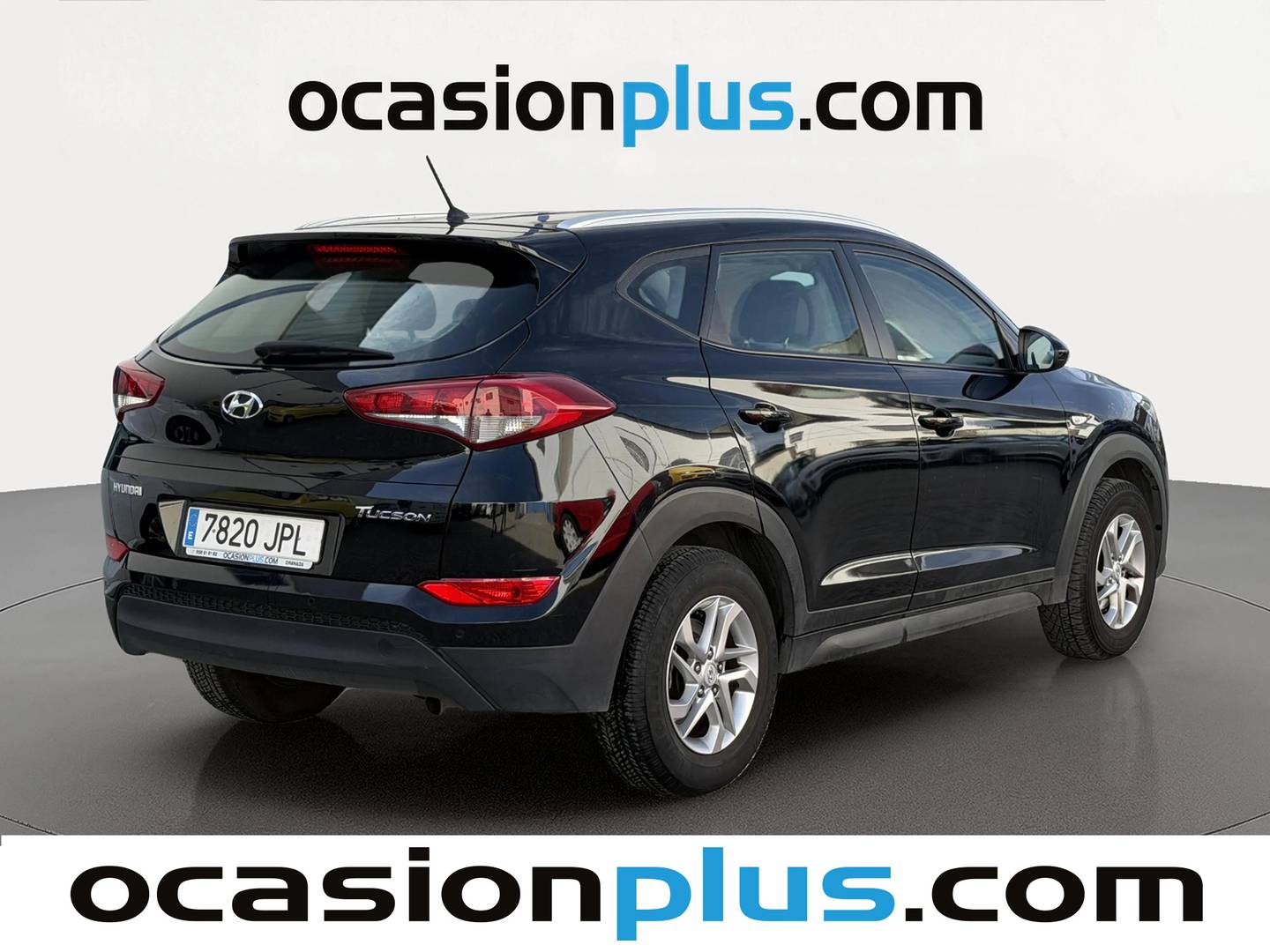 Foto trasera Hyundai Tucson Hyundai Tucson 1.7 CRDI BlueDrive Essence 4x2 (115 CV) derecha