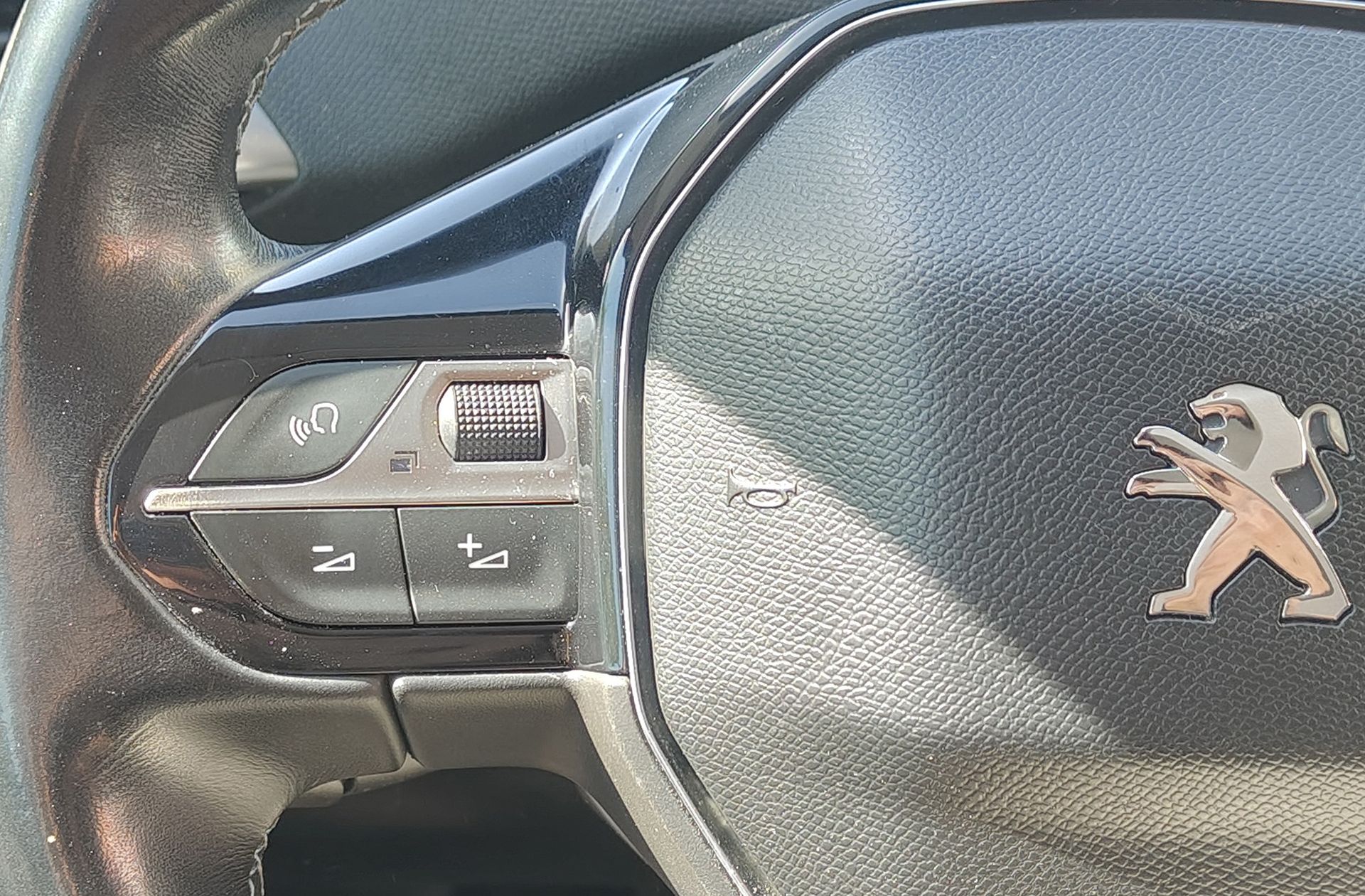 Peugeot 3008 BlueHDi 130 Crossway - foto 25