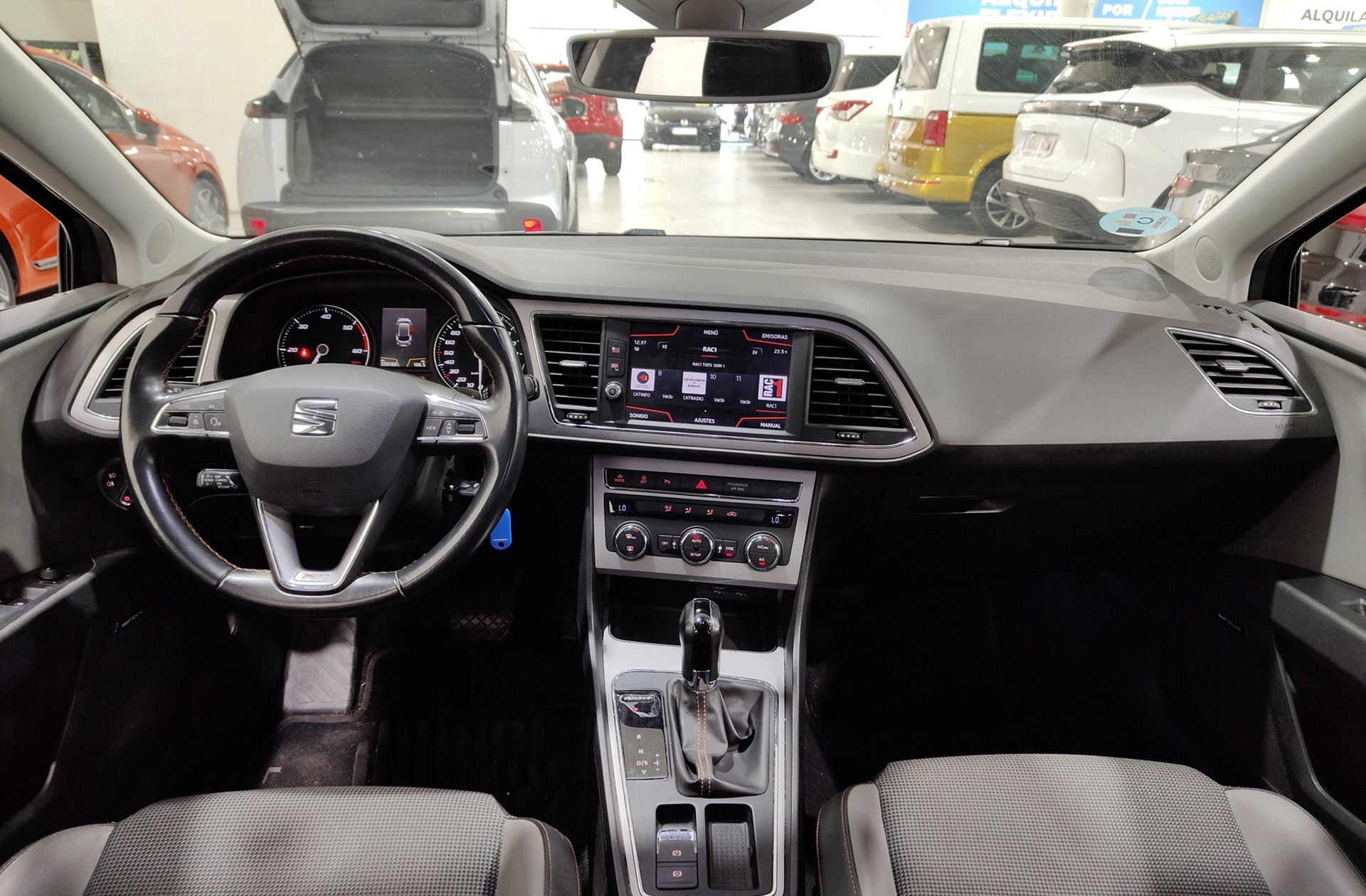 SEAT León ST 2.0 TDI X-perience 4Drive DSG6 - foto 6